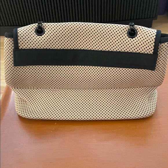 Popups Tan Flap CrossbodyBag - Picture 4 of 8